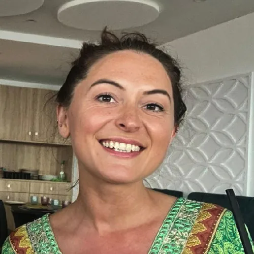 Isabelle Maddox